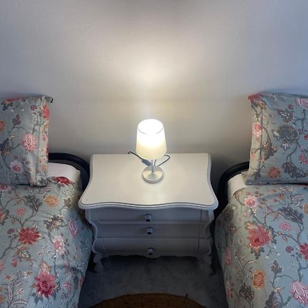 Casa Finestre Bianche Apartment Canelli Bagian luar foto