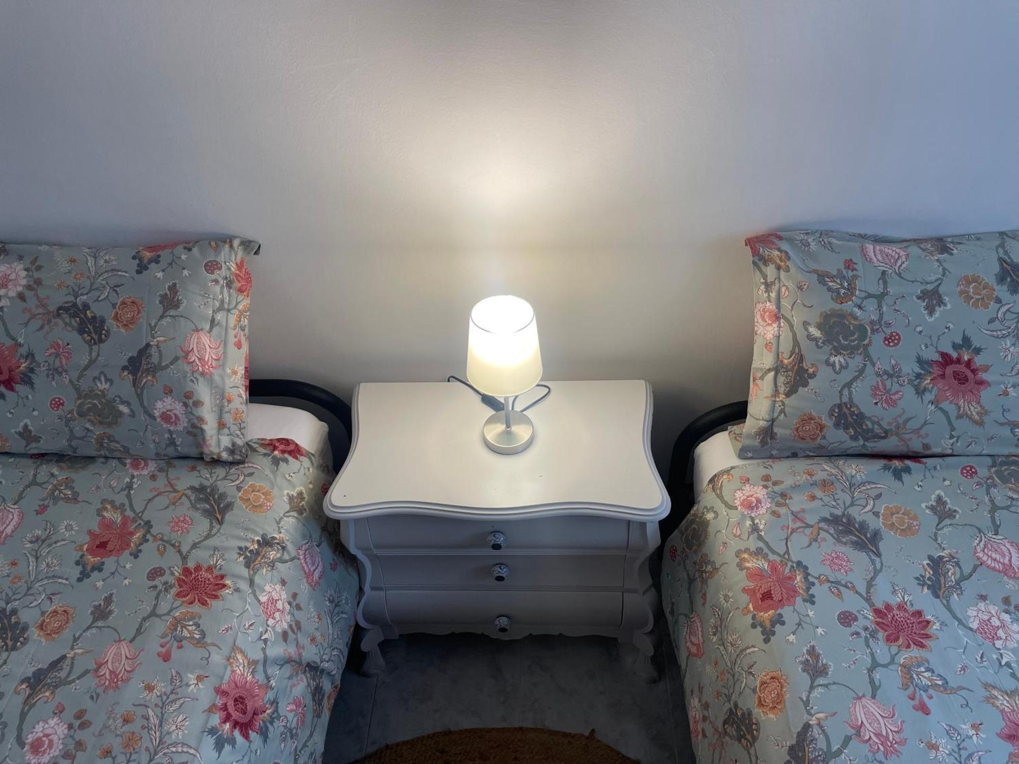 Casa Finestre Bianche Apartment Canelli Bagian luar foto